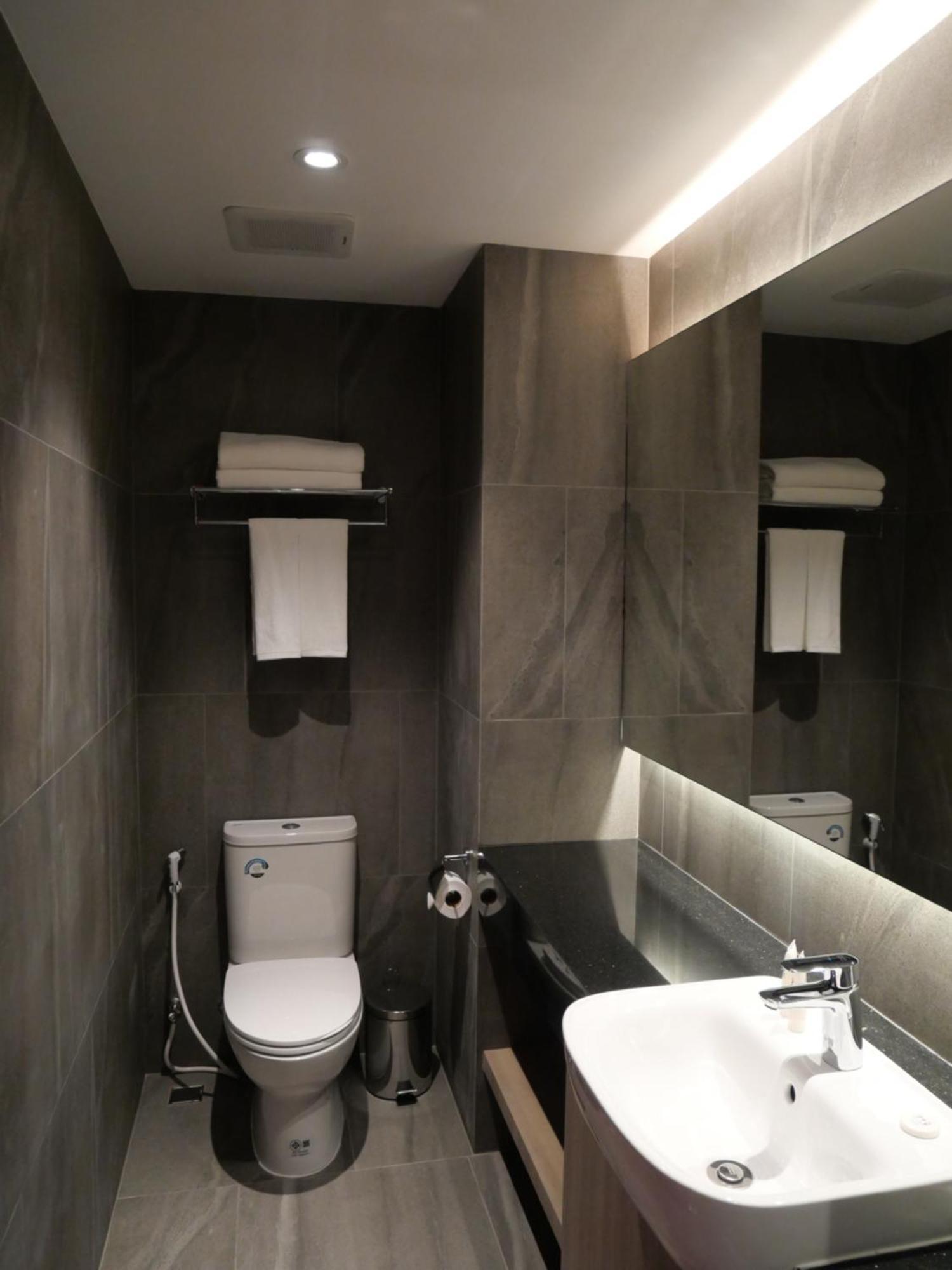 T2 The Portal Sukhumvit 호텔 방콕 외부 사진