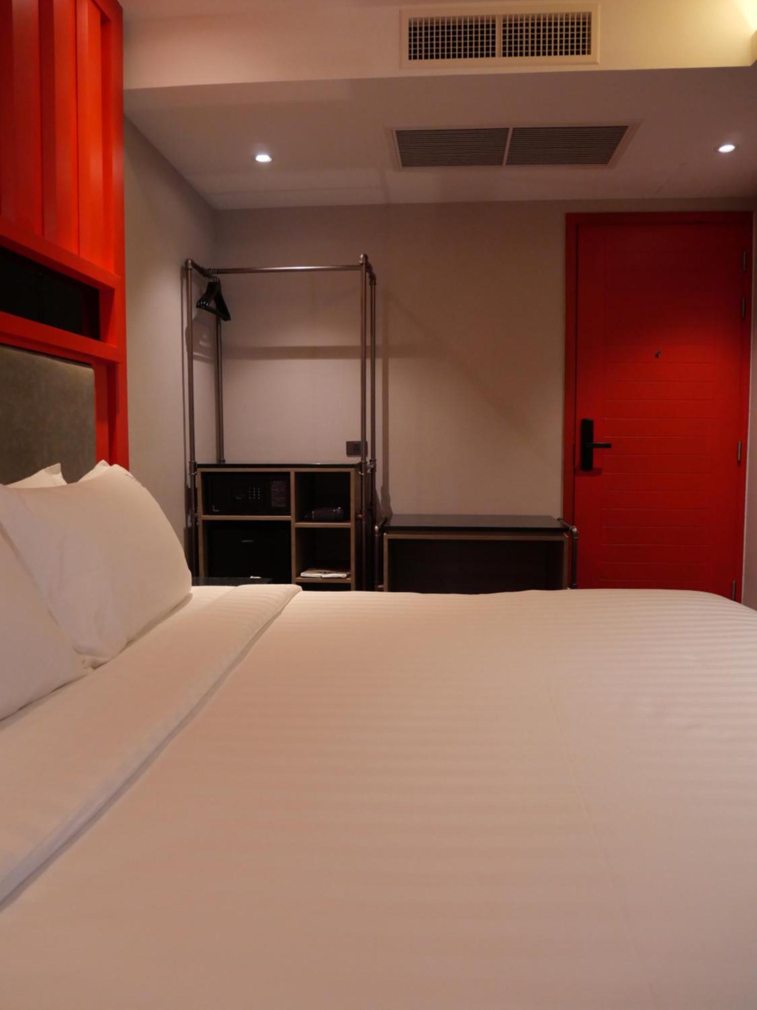 T2 The Portal Sukhumvit 호텔 방콕 외부 사진