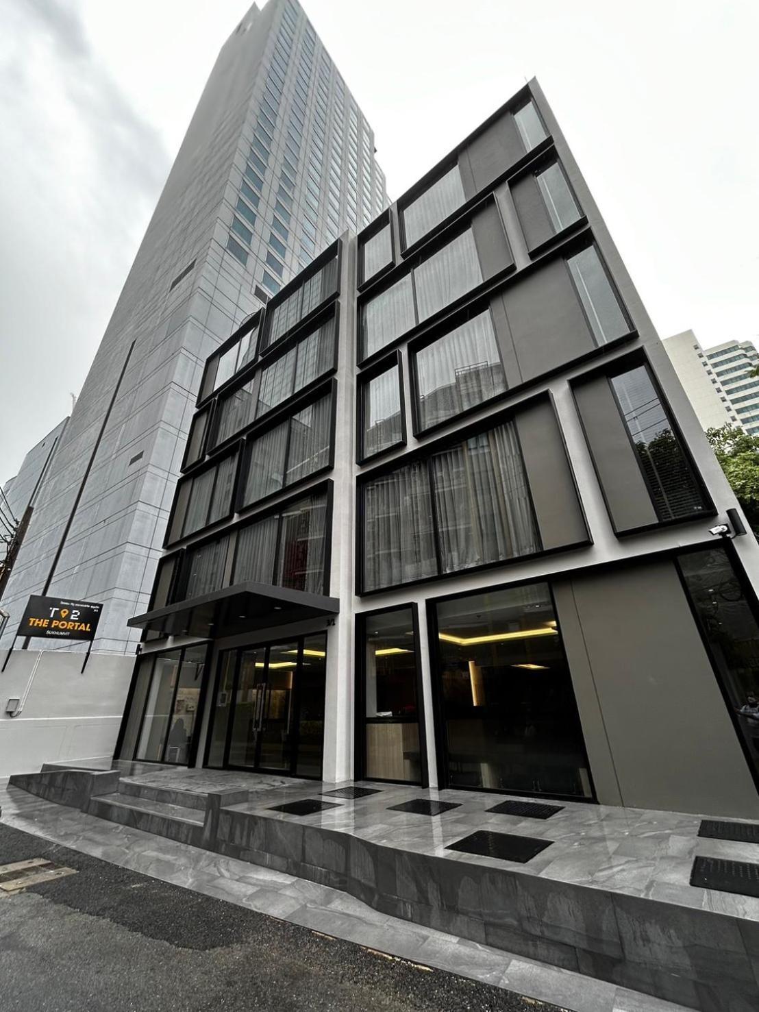 T2 The Portal Sukhumvit 호텔 방콕 외부 사진