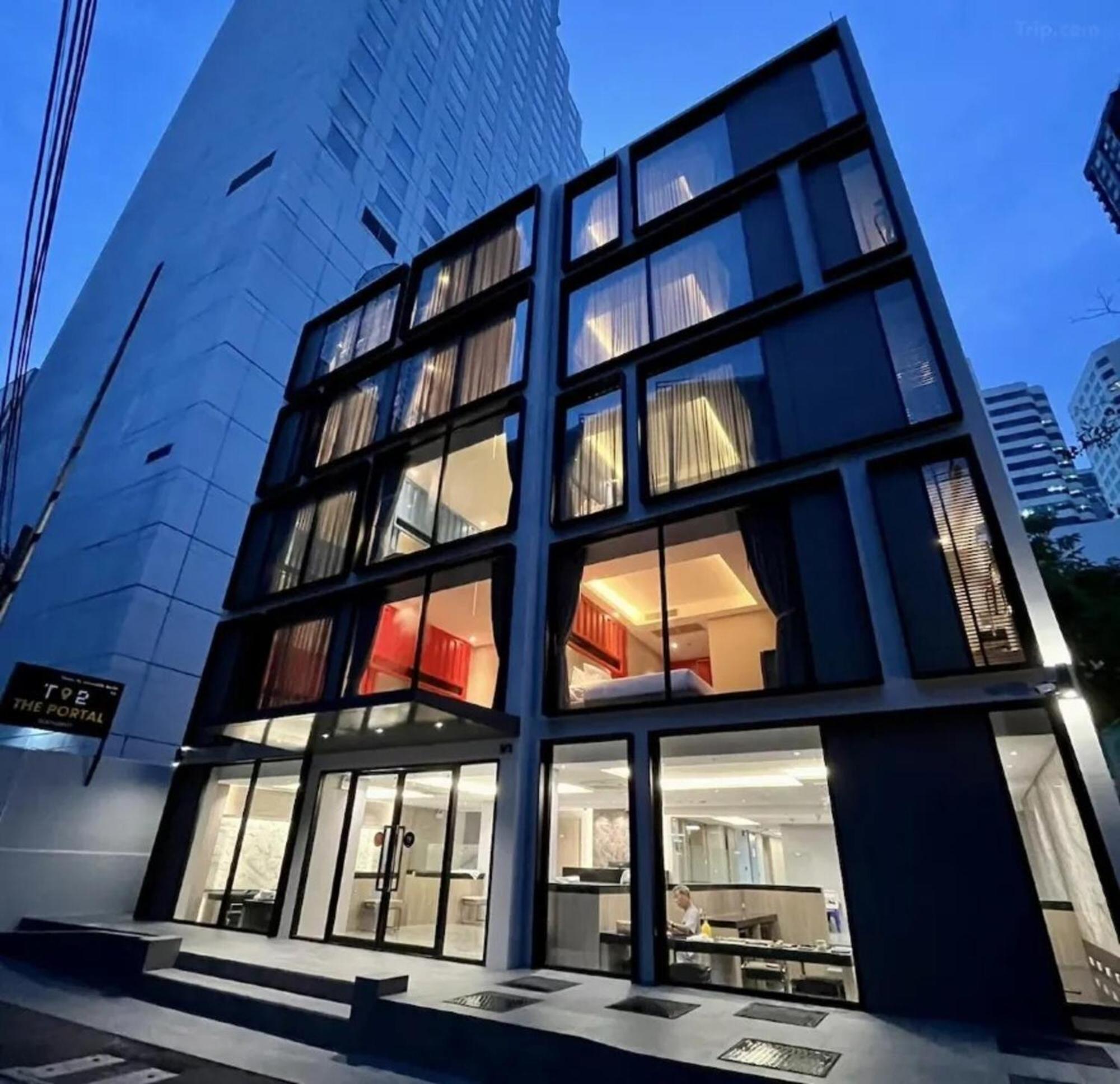 T2 The Portal Sukhumvit 호텔 방콕 외부 사진