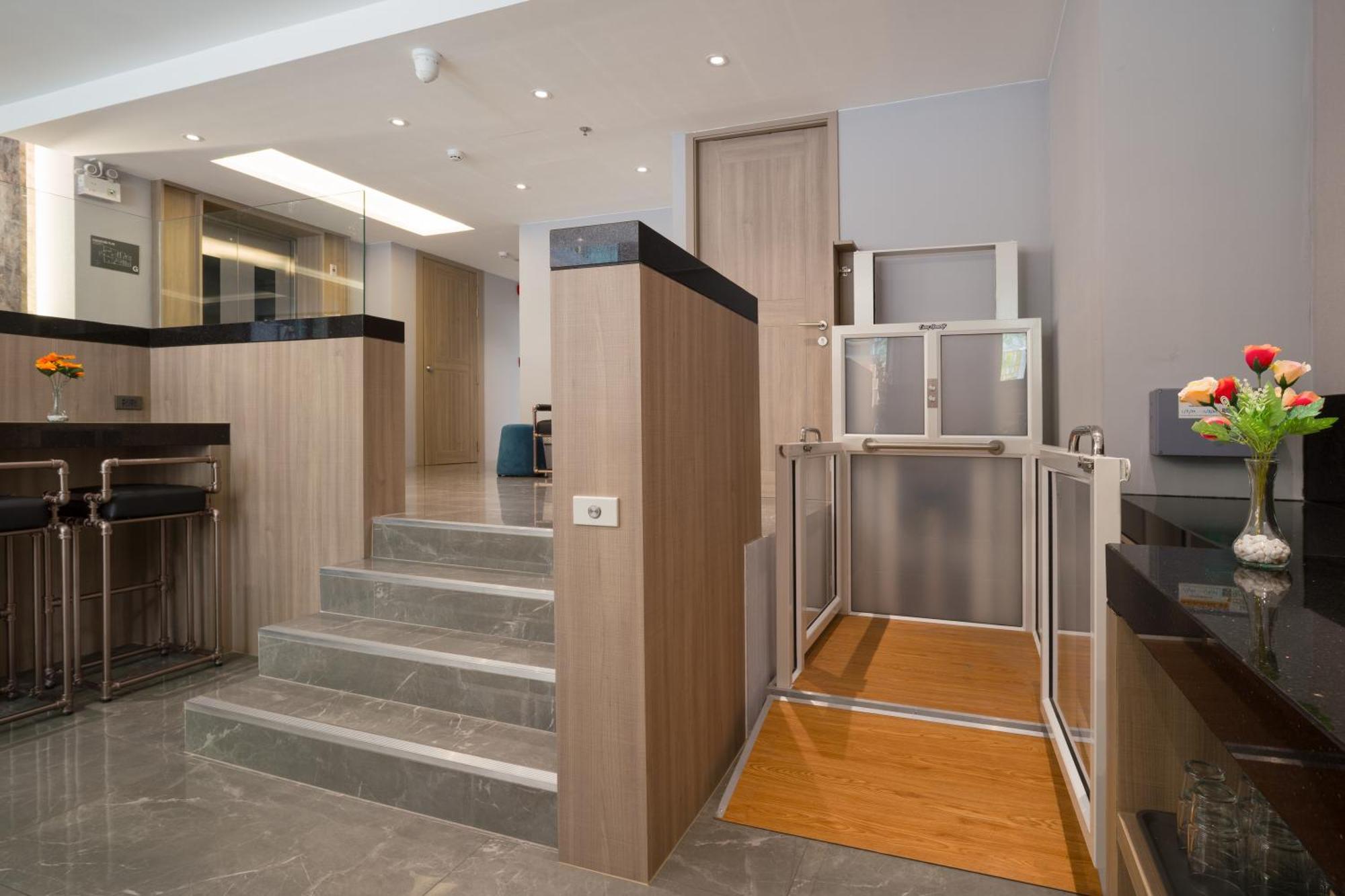 T2 The Portal Sukhumvit 호텔 방콕 외부 사진